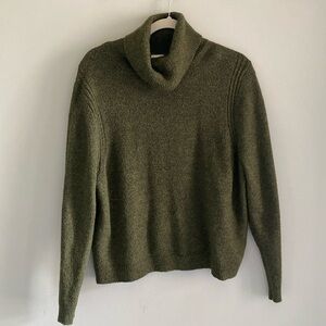 Large Target Green Turtle Neck